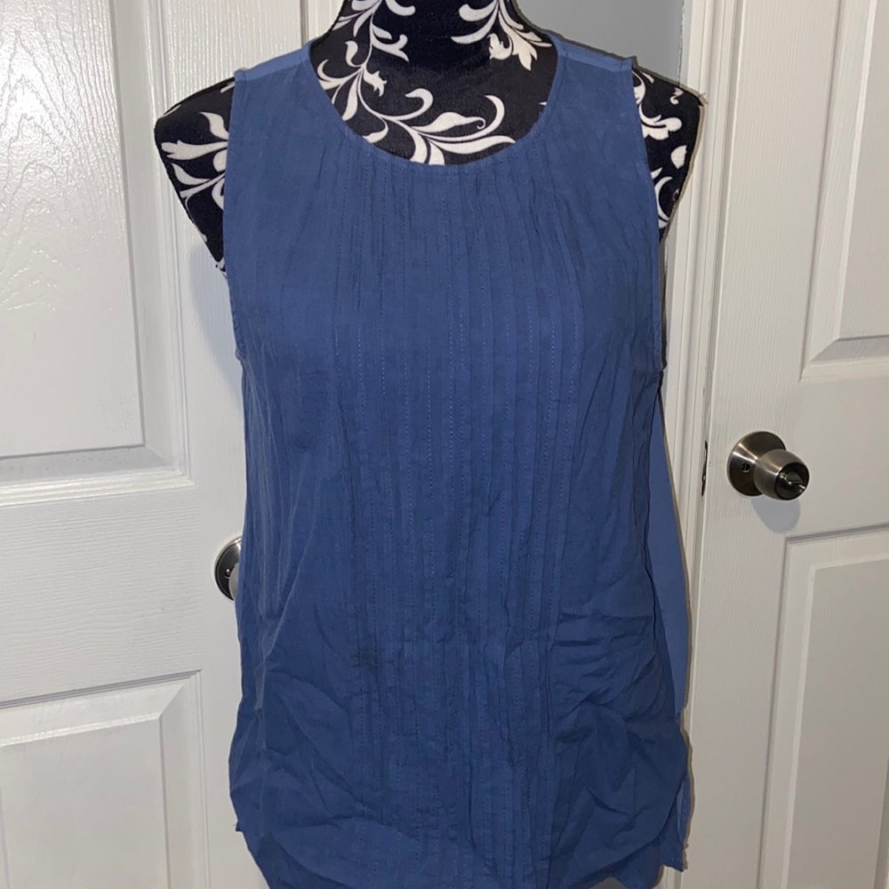 Gap pintuck sheer back tank
